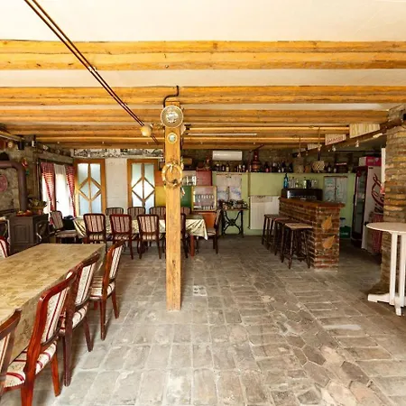 Salas Vujic Apartment Bečej